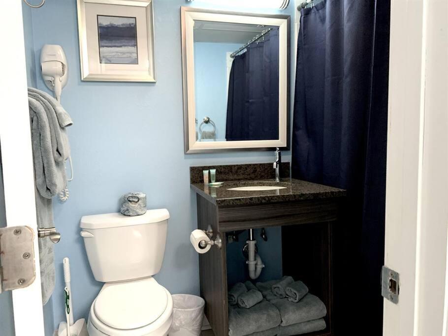 *incredible Sunsets* King Bed *great Pools, Hot Tubs+++*m23 Apartment *
