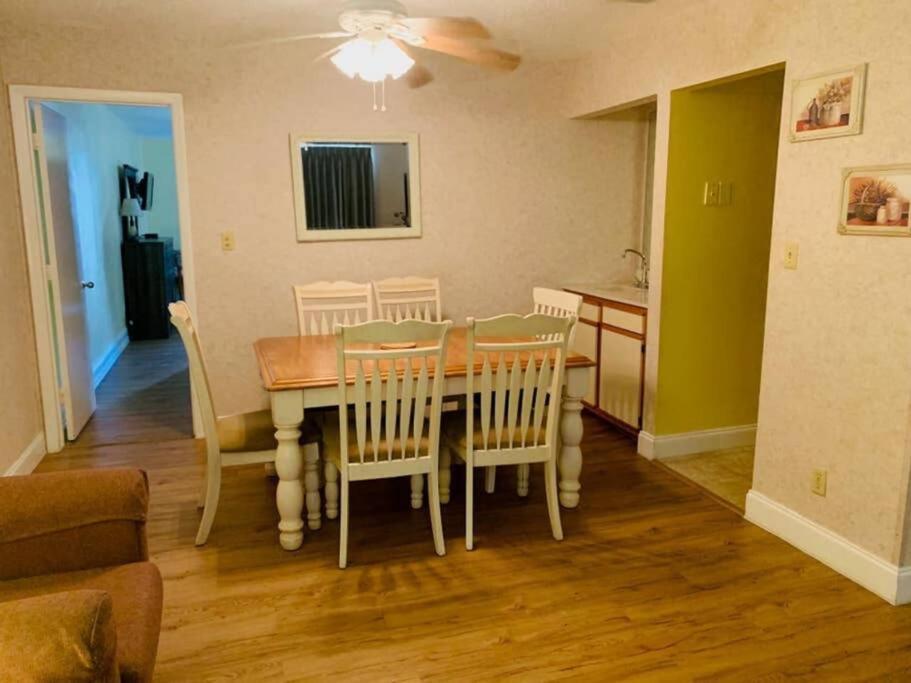 Apartment *delightful Family Retreat*pool, Steps To The Sand*h32-3 Myrtle Beach