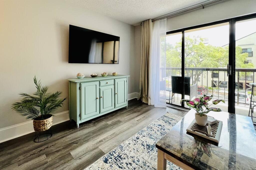 *fresh Myrtle Reno*relax*pools*beach*more*t401