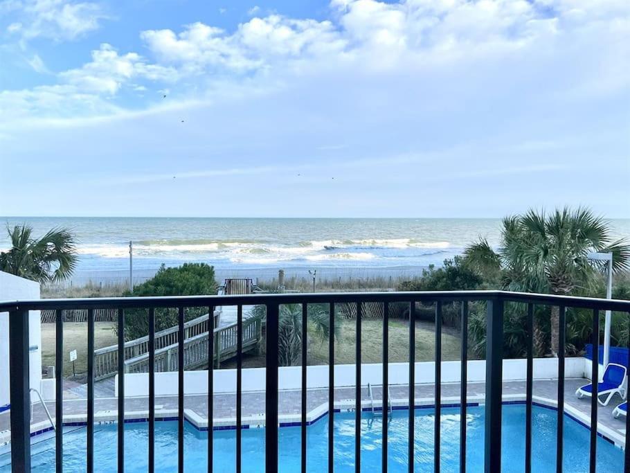 Apartment *fresh & New Oceanfront*pool*king Bed*omg View*approved Dogs*f22 Myrtle Beach