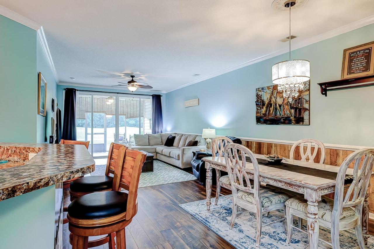 Legends - Montrose Ln - C Apartment *