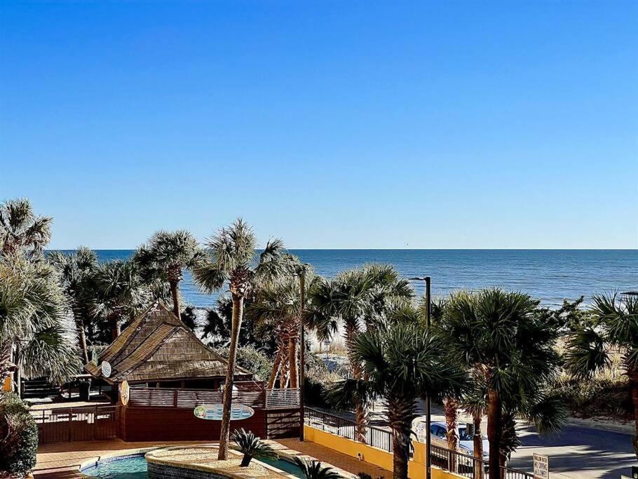 *see The Waves From Your Big Balcony*great Pools, Hot Tubs*h34 Apartment *