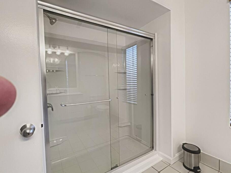 Apartment *top Notch Family Space*pool*steps To The Sand*huge Master*wt0 Myrtle Beach