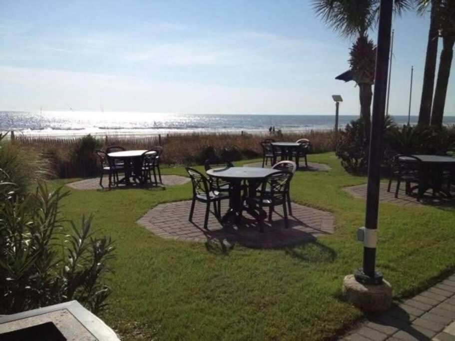 Apartment *delightful Family Retreat*pool, Steps To The Sand*h32-3