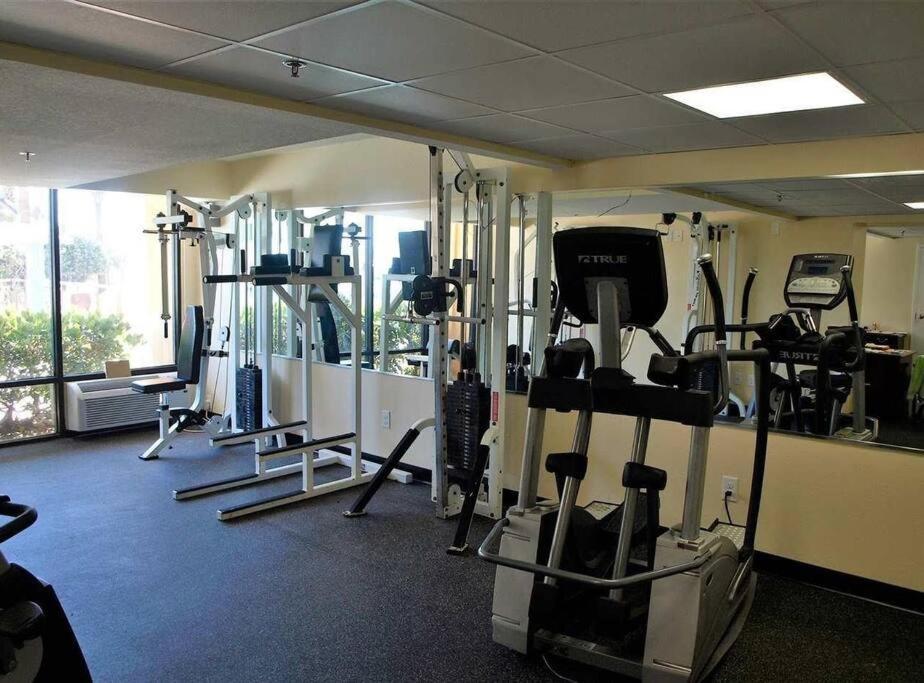 Apartment *see The Waves From Your Big Balcony*great Pools, Hot Tubs*h34 Myrtle Beach