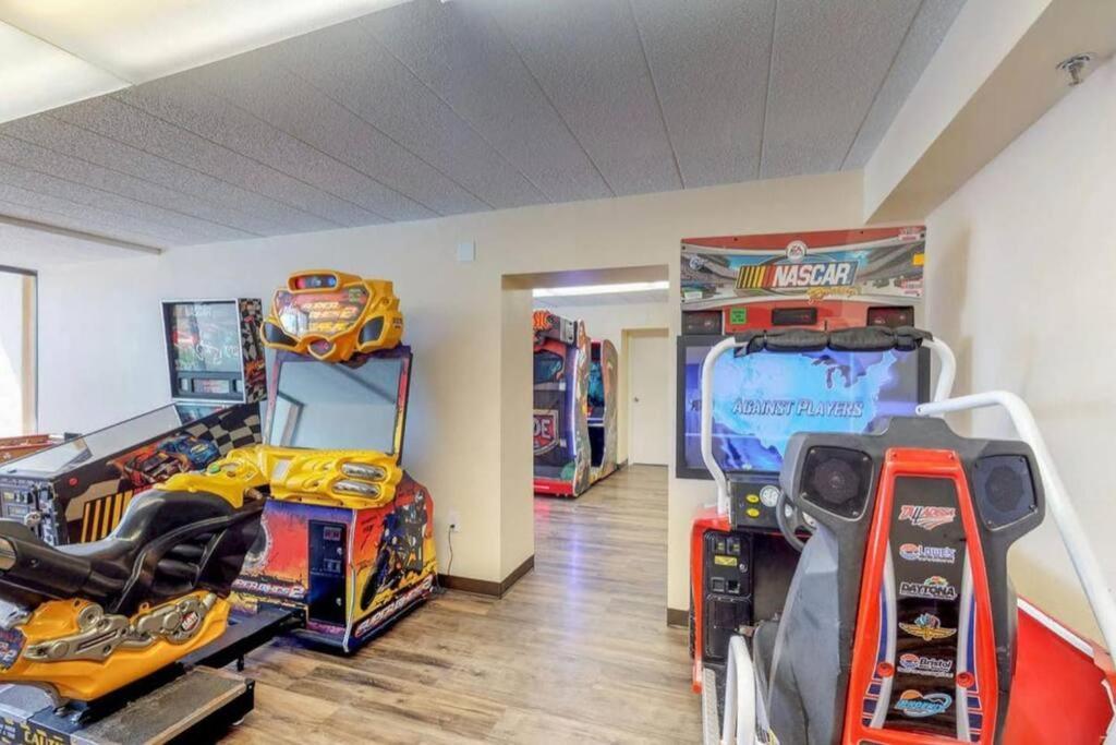 Apartment *beach, Comfy, Sunny* *great Pools, Hot Tubs, Lazy Rive & More*s44 *