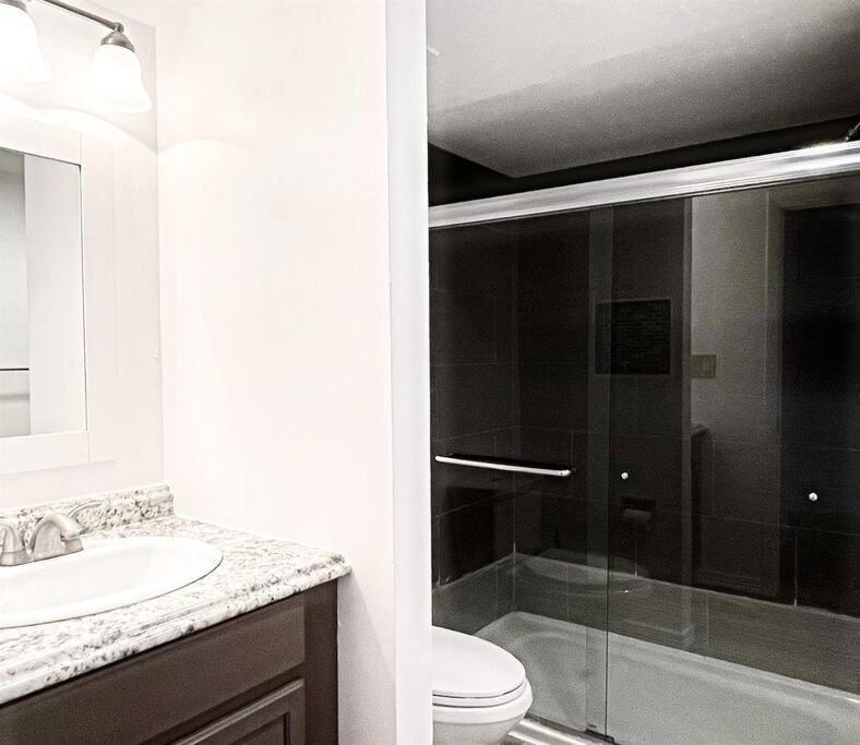 *top Notch Family Space*pool*steps To The Sand*huge Master*wt0 Myrtle Beach