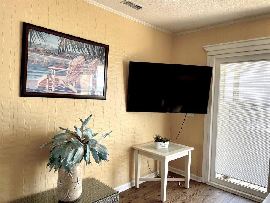 Oceanfront House On The 2 Kings 4br 4ba 3rd Floor Of Triplex Sleep 12 Pgp3 Myrtle Beach