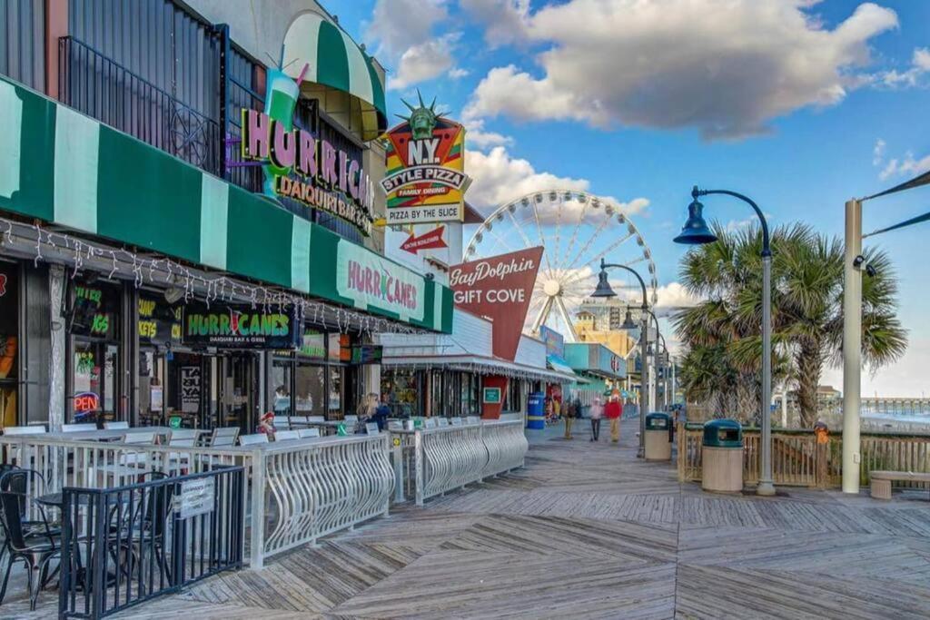 *oceanfront Getaway - Fresh Reno*king Bed*pools*h62 * Myrtle Beach