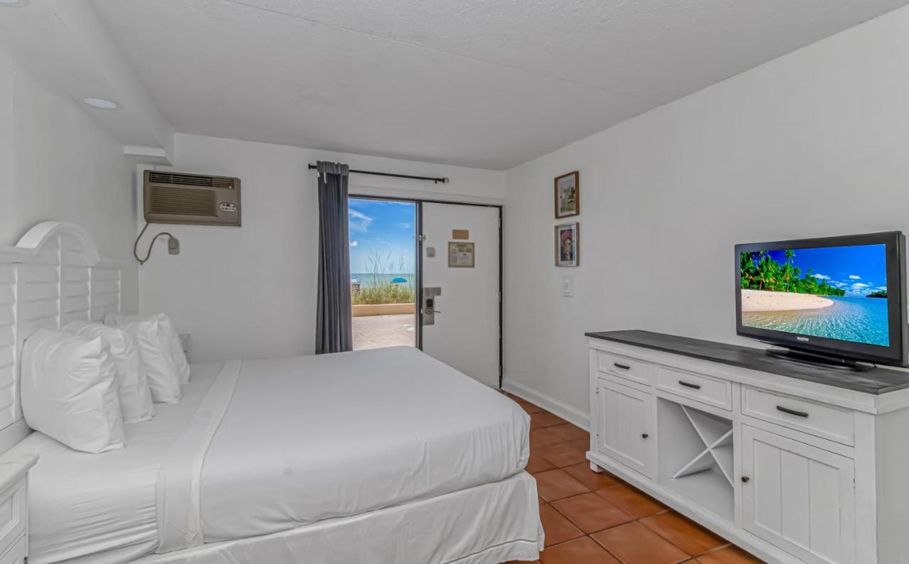 Holiday home Direct Ocean Front King Suite! Sea Mist 20102 - Perfect For 2-4 Guests!