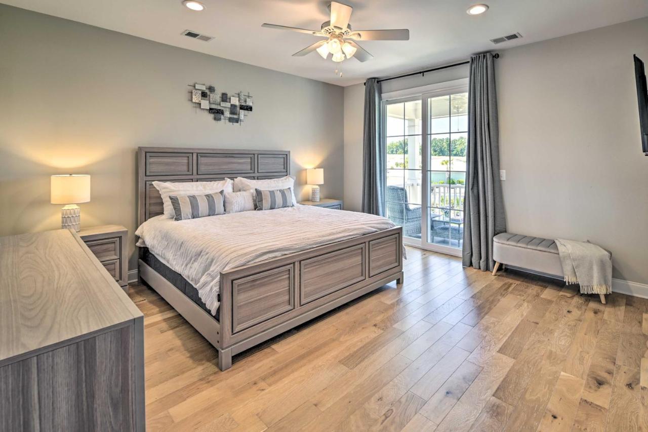 Holiday home Balcony And Pool Access Myrtle Getaway!