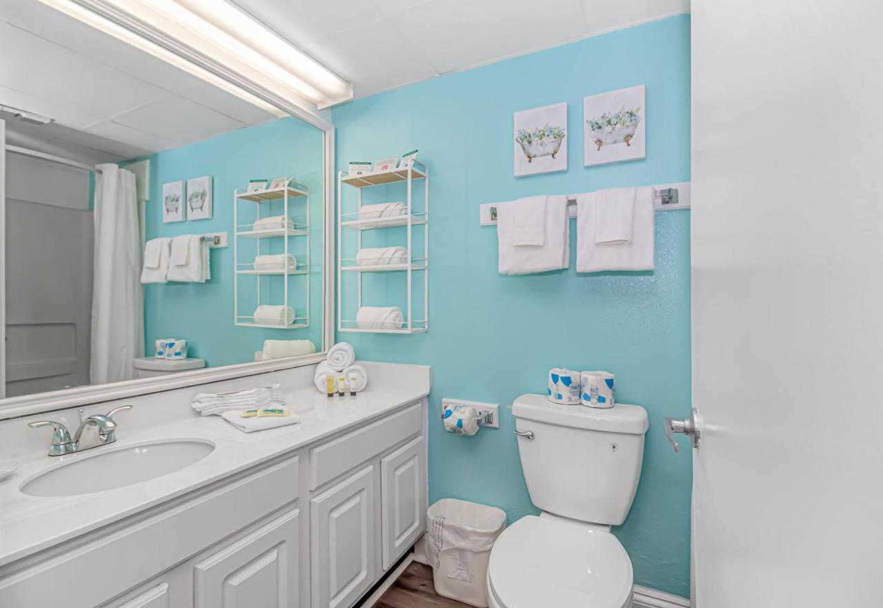 Beautifully Updated Double Queen Suite! Sea Mist 50402 - Perfect For 2-4 Guests! Holiday home Myrtle Beach