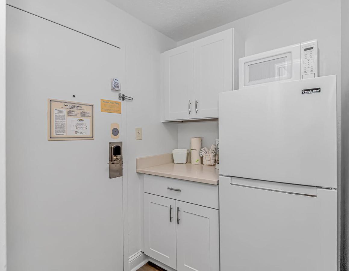 Holiday home Beautifully Updated Double Queen Suite! Sea Mist 50402 - Perfect For 2-4 Guests! Myrtle Beach