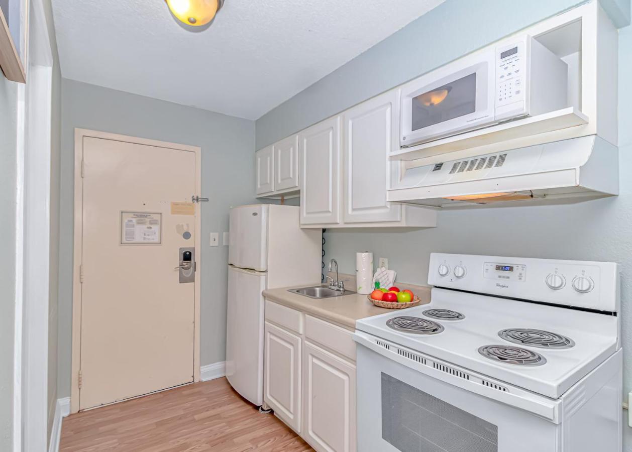 Sea Mist Resort: Modern Queen For 2-4 Guests * Myrtle Beach