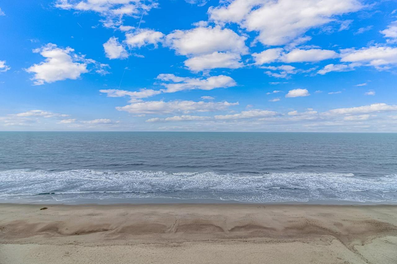 Holiday home Beautiful Ocean Front Double Queen With Full Kitchen, Sea Mist 20705 *