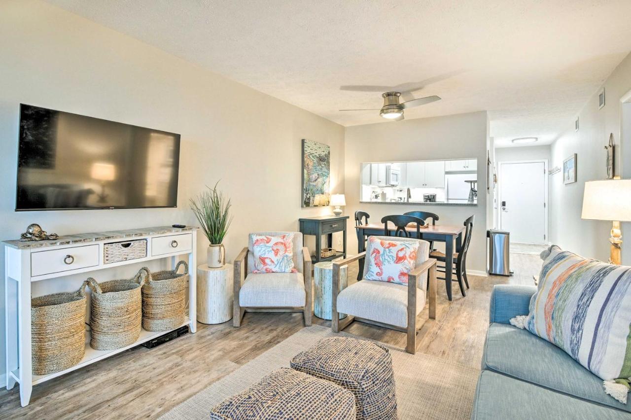 Oceanfront With Furnished Deck And Views! Apartment