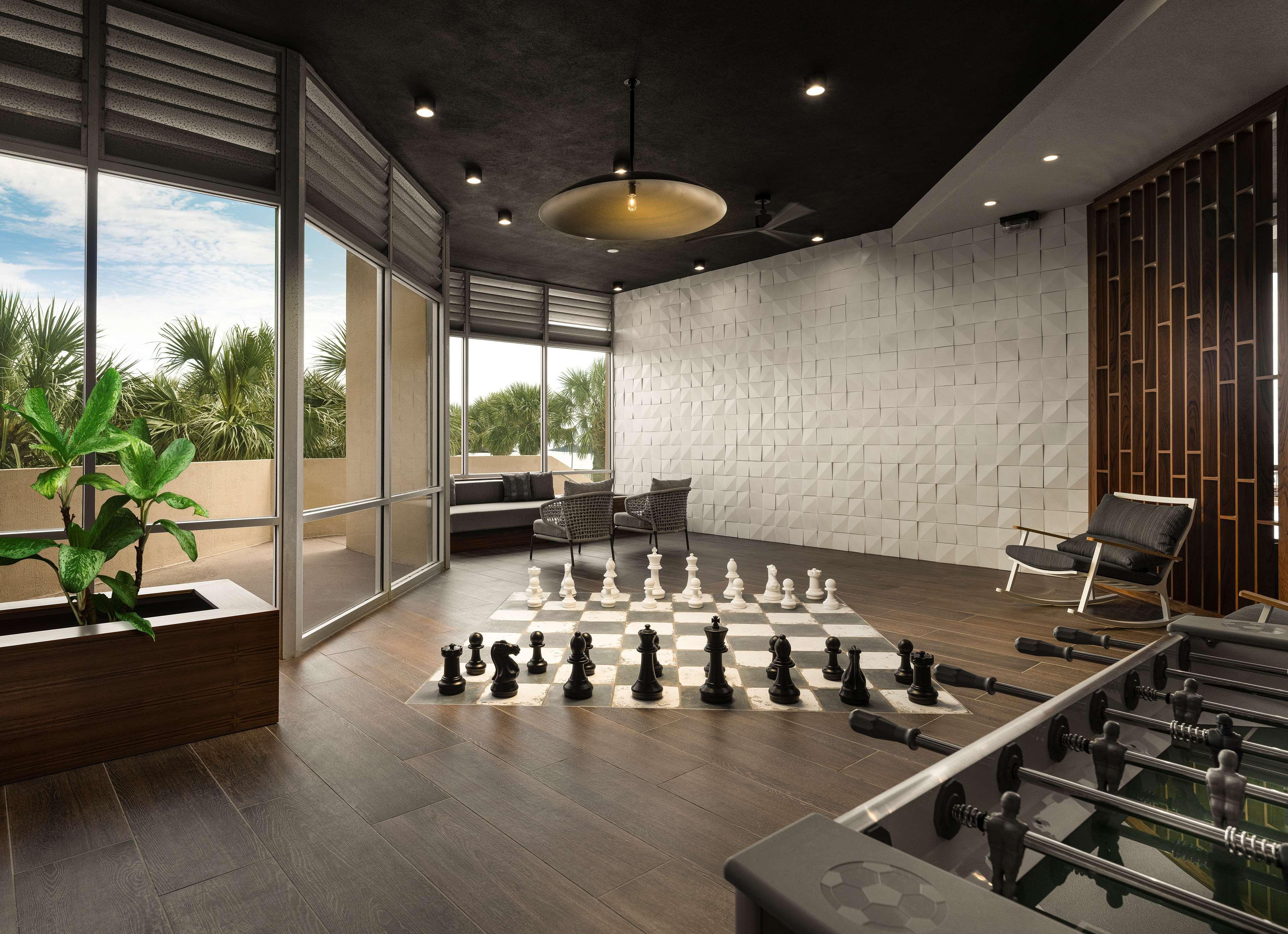 Royal Palms 704 Apartment *