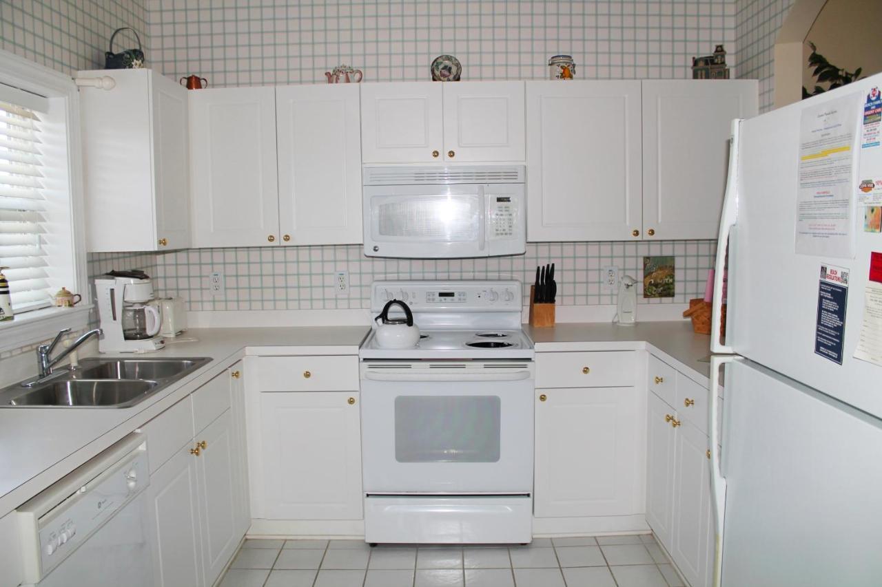 223 Wedgewood Apartment *