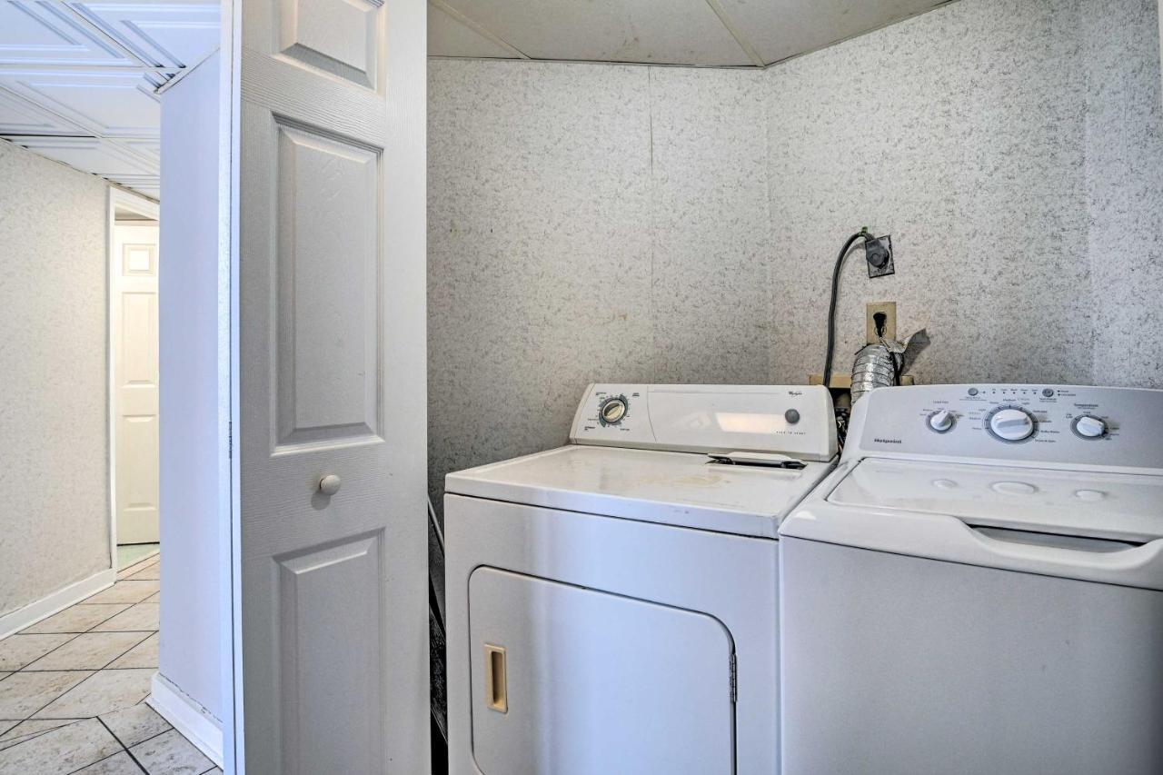 Dog-friendly Retreat Steps To Beach! Apartment *