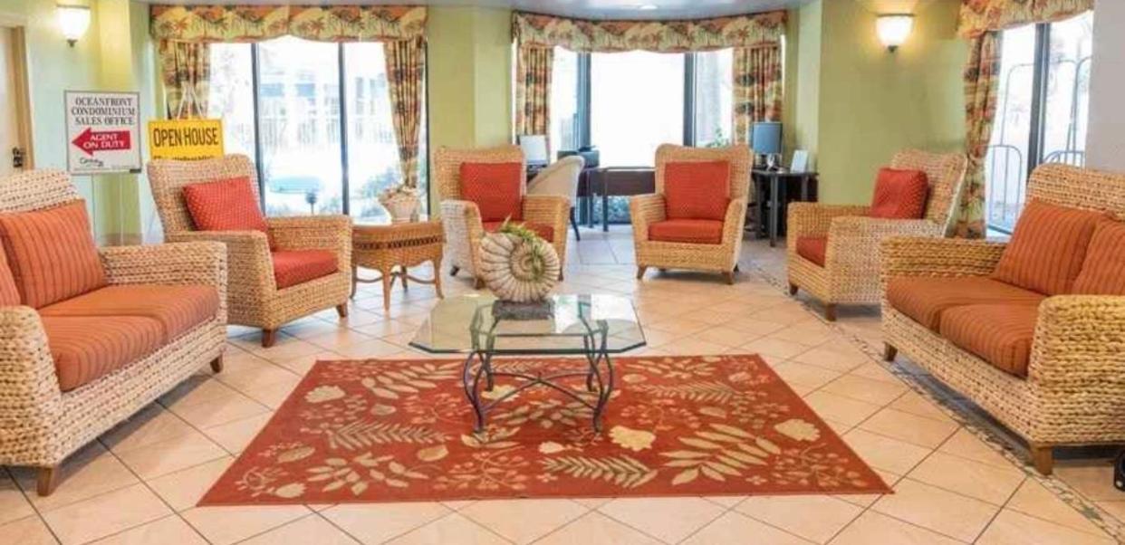 Aparthotel Colony *