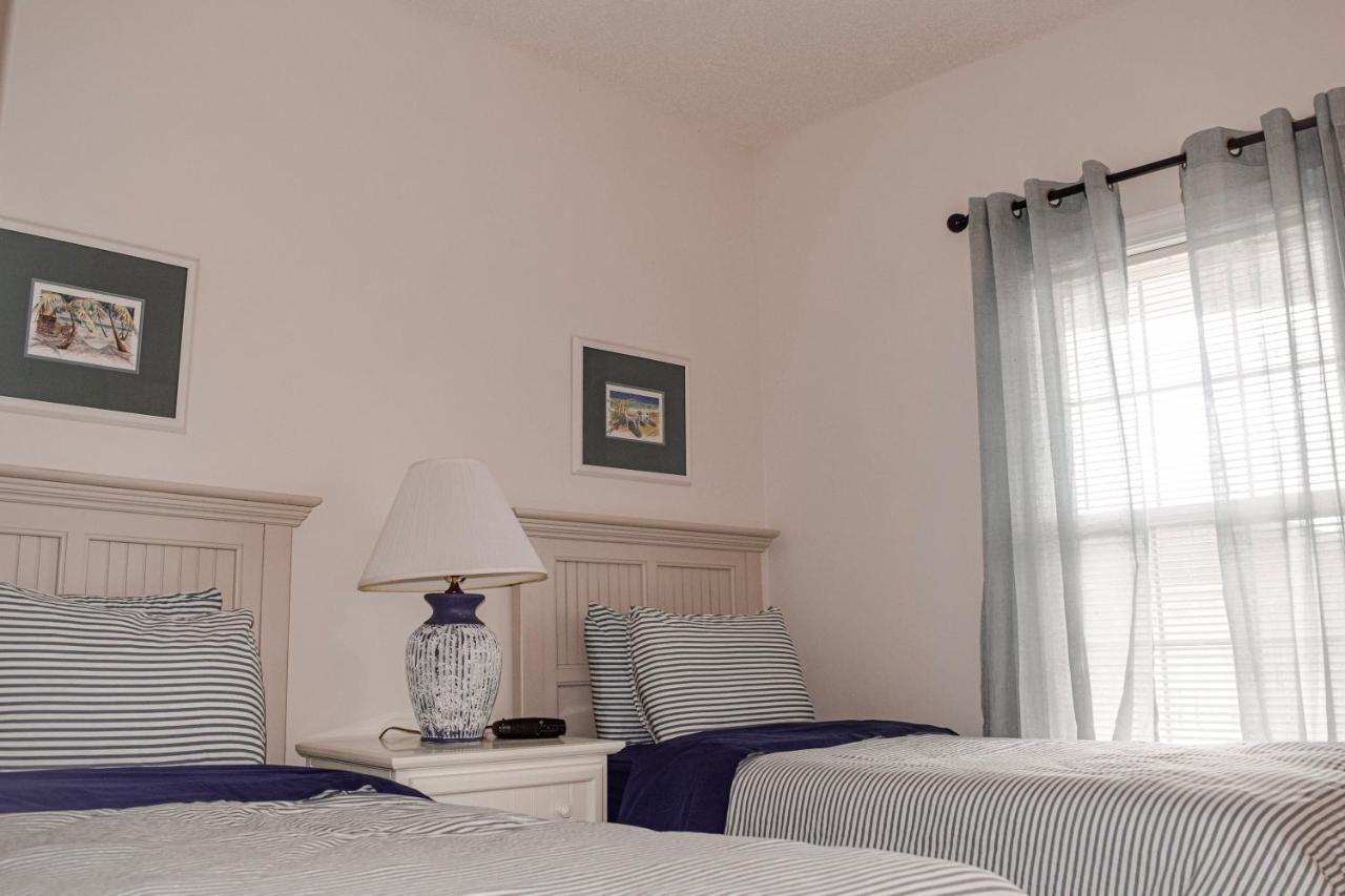 Barefoot 2-bedroom With A Pool *