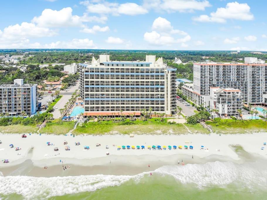 Oceanfront 3br/2ba, Ocean Reef, Waterpark Holiday home