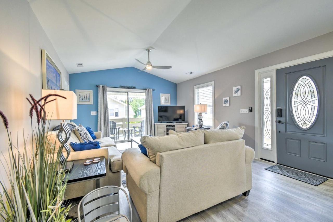 Updated Myrtle With Shared Pool! Holiday home *