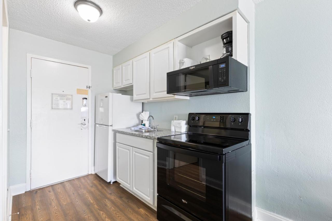 Seamist Driftwood Vacation Studio With Balcony Myrtle Beach
