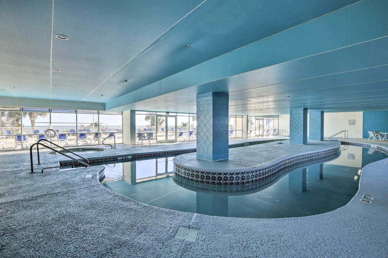 Apartment Luxury Oceanfront With Amenities!