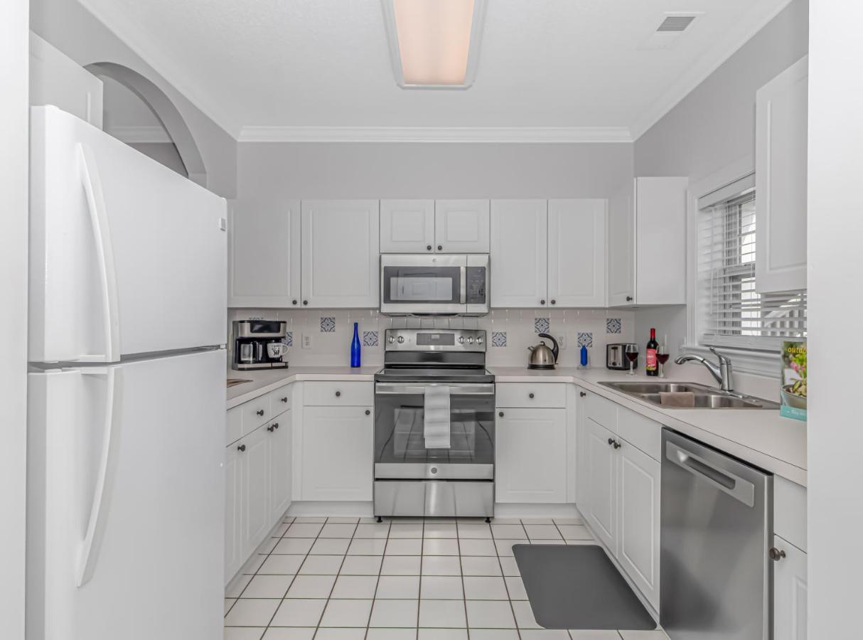 Cypress Bend At Barefoot: Two-bedroom With Barefoot Landing Views Holiday home *
