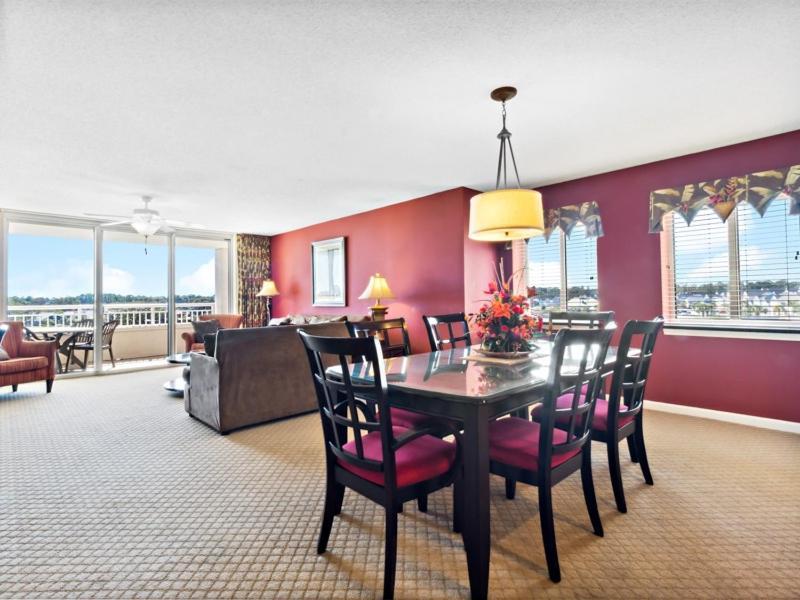 Apartment Yacht Club #2-405 *