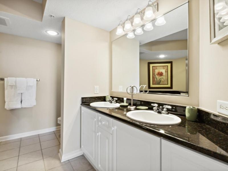 Yacht Club #2-405 Apartment *