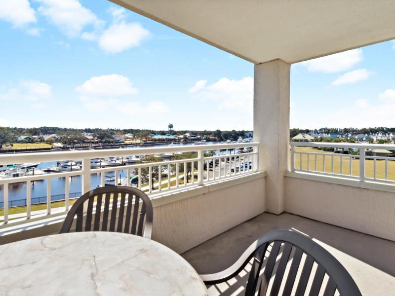 Apartment Yacht Club #2-405 *