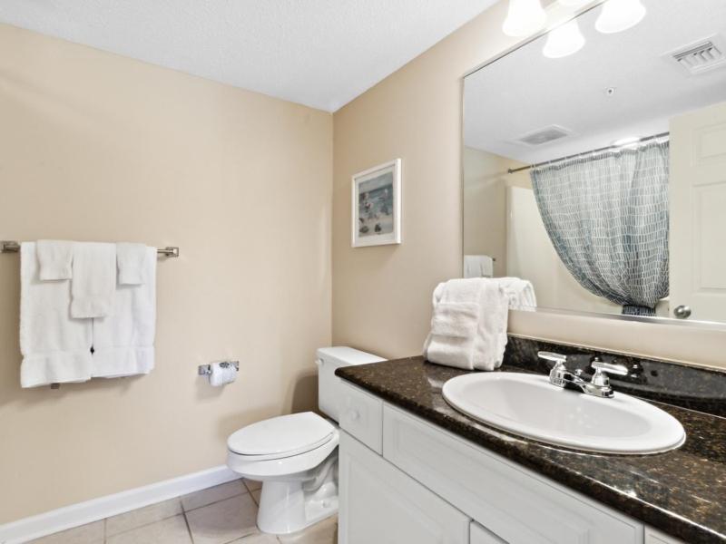 Yacht Club #2-405 Apartment *