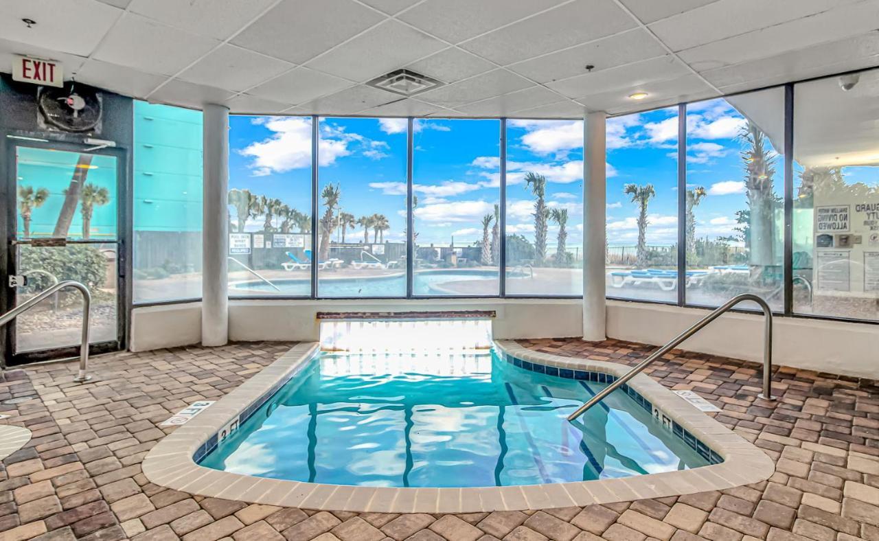 Immaculate 2 Bedroom With Stunning Views! Palace 2113 *