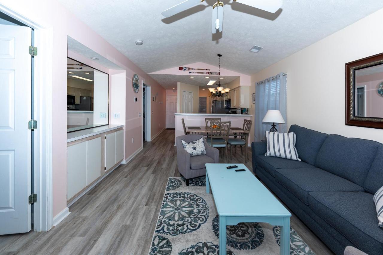 3rd Floor Waterfront Sleeps 6 - 2 Bed 2 Bath Waterway Village 16g Awesome Views *