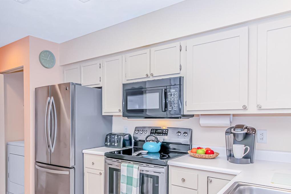 3rd Floor Waterfront Sleeps 6 - 2 Bed 2 Bath Waterway Village 16g Awesome Views * Myrtle Beach