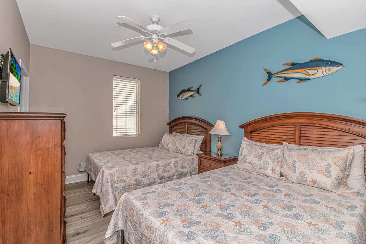 Ocean Breeze Luxury 3d, Nicely Updated! Across From The Ocean! Sleeps 18 ! Apartment