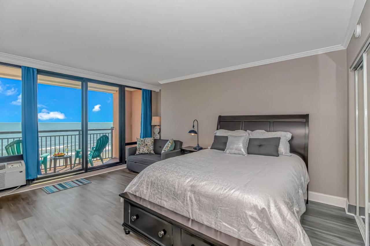 Immaculate Oceanfront Queen With Updates! - Caravelle 619 - Sleeps 2-3 Guests!