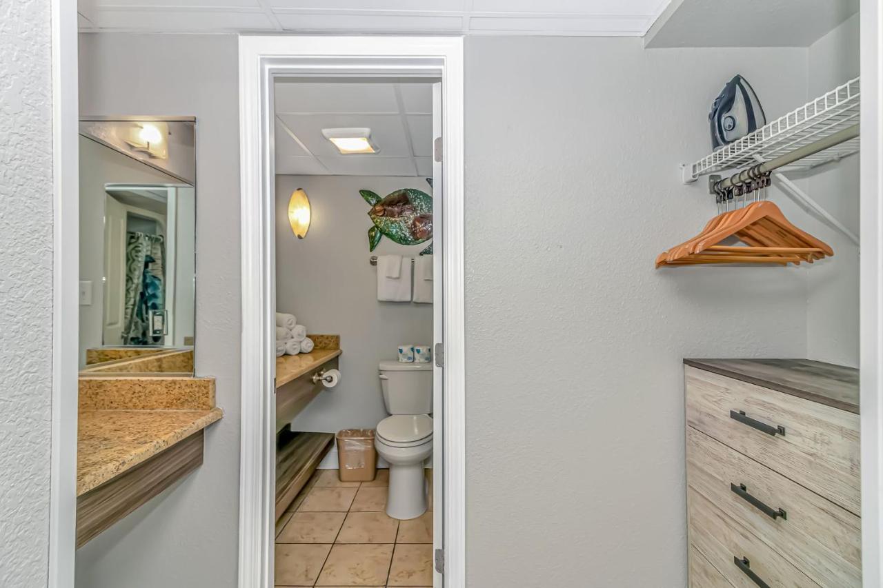 Immaculate Oceanfront King Suite! Completely Updated! - Caravelle 1414 - Sleeps 2-3 Guests! * Myrtle Beach