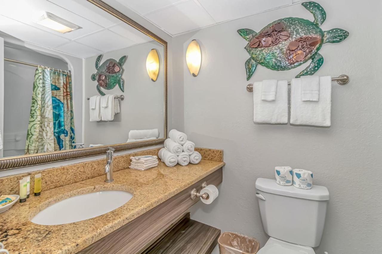 Immaculate Oceanfront King Suite! Completely Updated! - Caravelle 1414 - Sleeps 2-3 Guests!