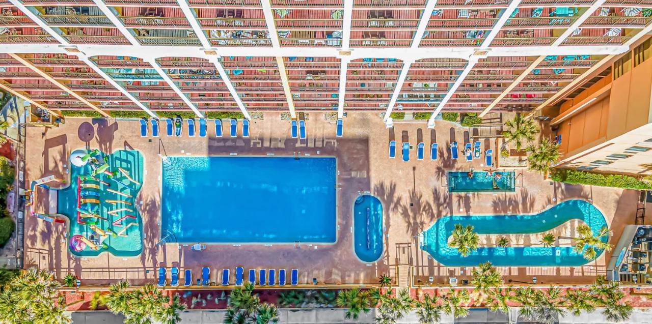 Immaculate Oceanfront King Suite! Completely Updated! - Caravelle 1414 - Sleeps 2-3 Guests! Holiday home Myrtle Beach