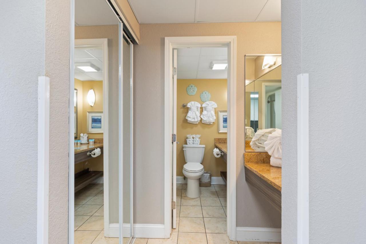 Beachfront 10th-floor Studio Caravelle Apartment Myrtle Beach
