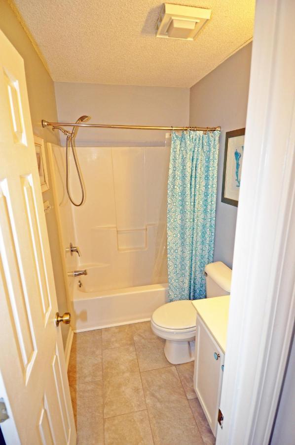 Holiday home Waterway Landing Gated Community 2br *