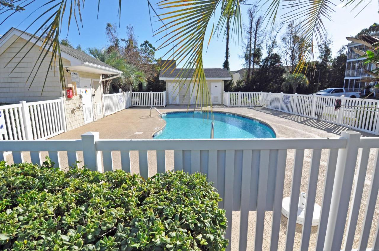 Waterway Landing Gated Community 2br