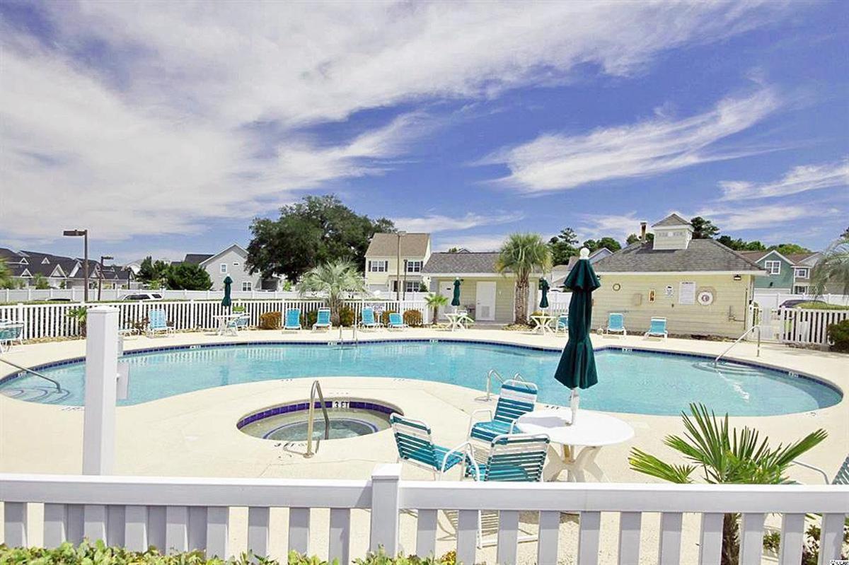 Holiday home Waterway Landing Gated Community 2br *
