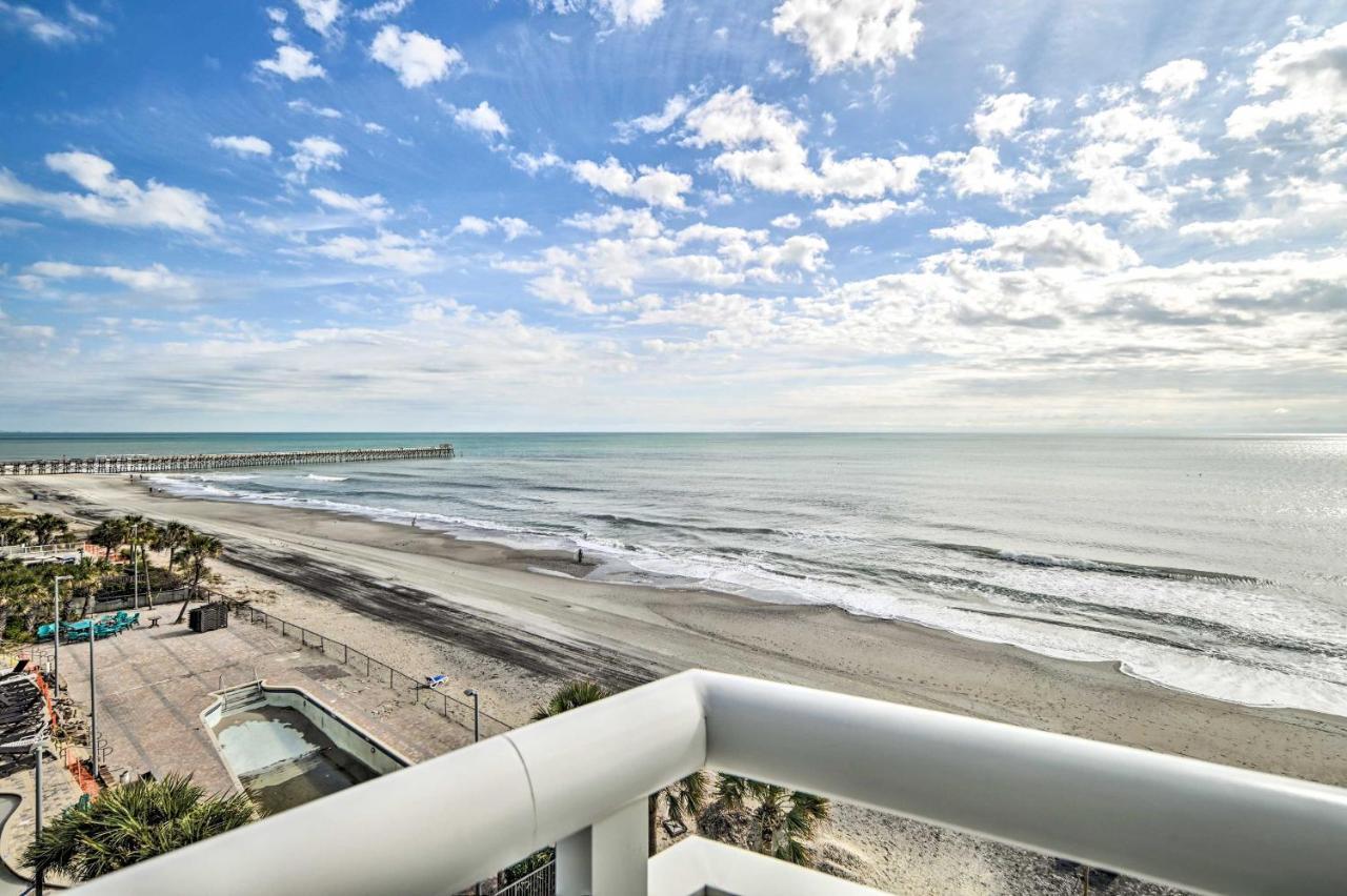 With Balcony And Ocean Views! Apartment