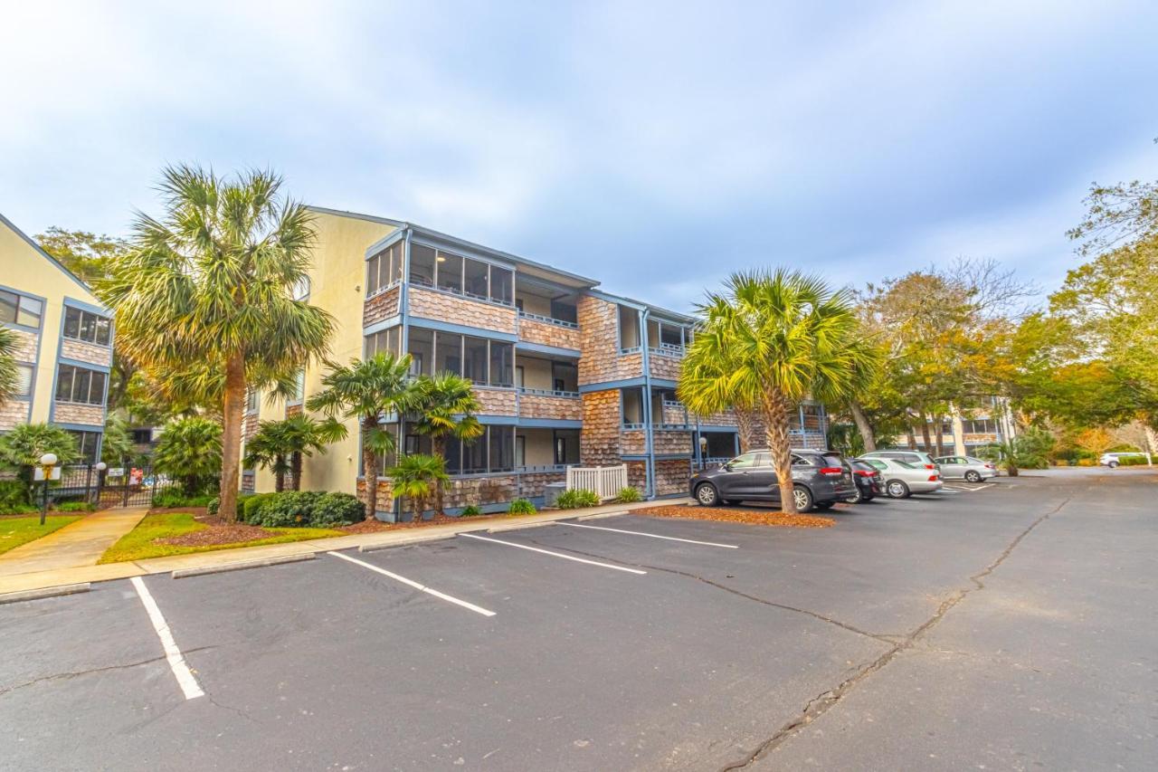 Hidden Gem Beautifully Appointed 2br 2ba With 3 Patios Near Beach! Holiday home Myrtle Beach