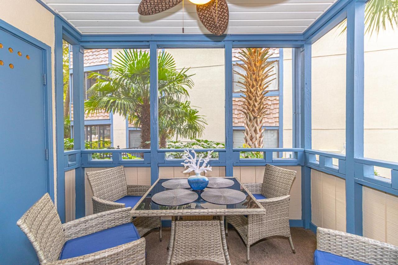 Holiday home Hidden Gem Beautifully Appointed 2br 2ba With 3 Patios Near Beach!