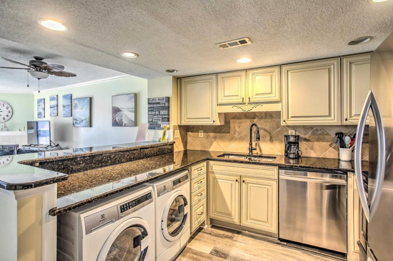 Family-friendly Myrtle And Pool Access Apartment